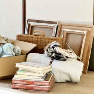 実家の片付け費用を安くする！捨てる前に知るべき「買取できるもの」一覧