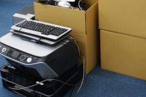 断捨離で売れるもの一覧！捨てる前に買取査定したい品物と判断ポイント