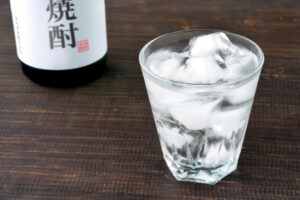 飲まない焼酎などのお酒は買取で現金化！高値がつくプレミアム銘柄の特徴とは