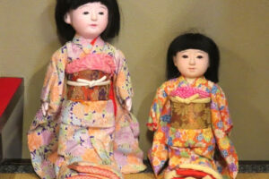 古い人形は売れる?人形買取の対象と高値がつく人形の特徴