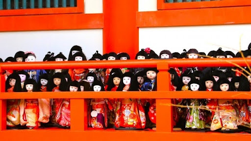 遺品の日本人形を処分する際の注意すべきポイント