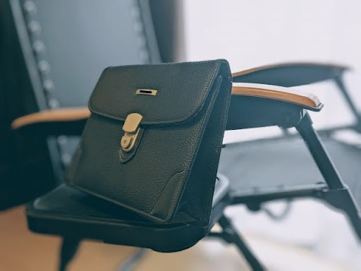 シャネルのバッグは高く売れる！その理由は？