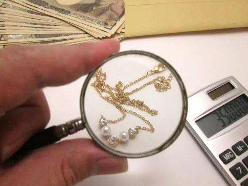 金やプラチナを売る時のポイントは?