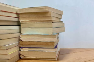 大量の本も自宅で完結!出張買取で重い蔵書を一気に片付けるメリット