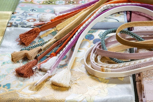 和装小物だけでも買取可能！買取相場は？