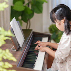 電子ピアノは出張買取で売れる？年式・メーカー・搬出方法で変わる査定ポイント